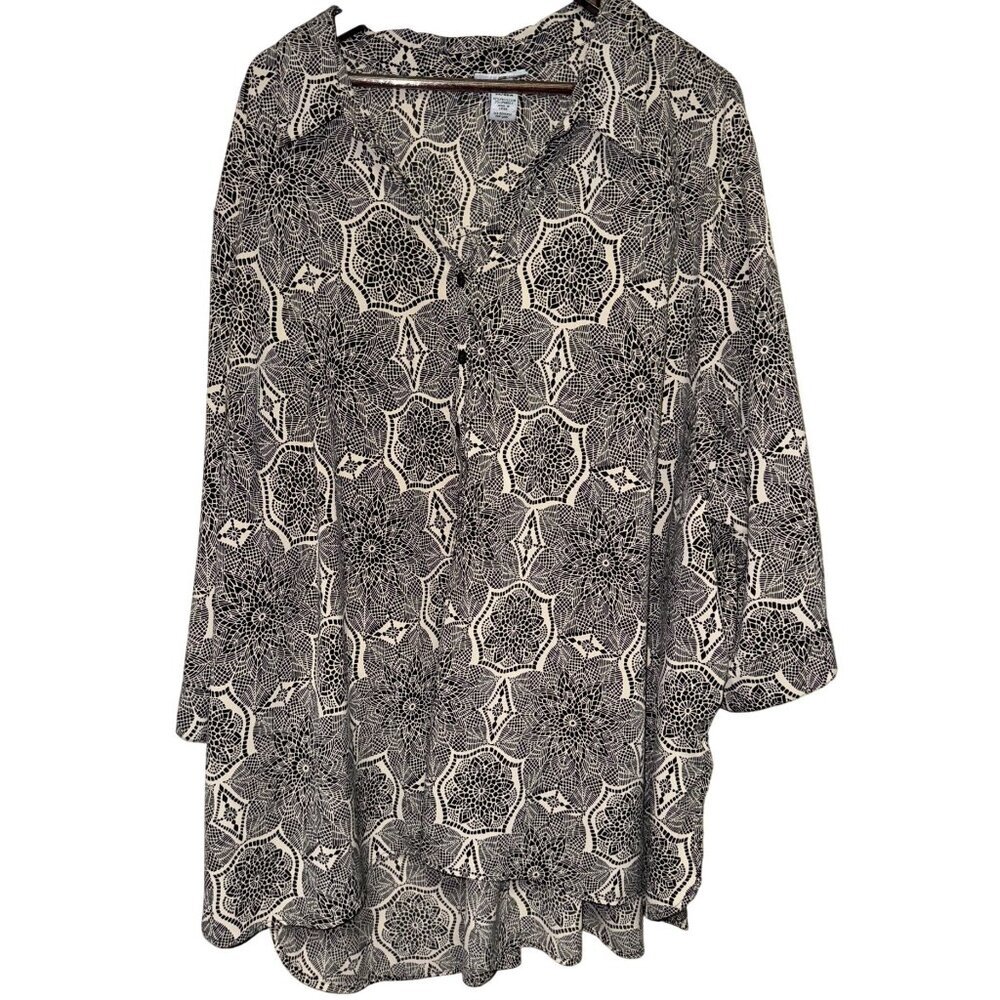 Catherines Women's Black Ivory Short Sleeve Top Button Collared V-Neck 34/36